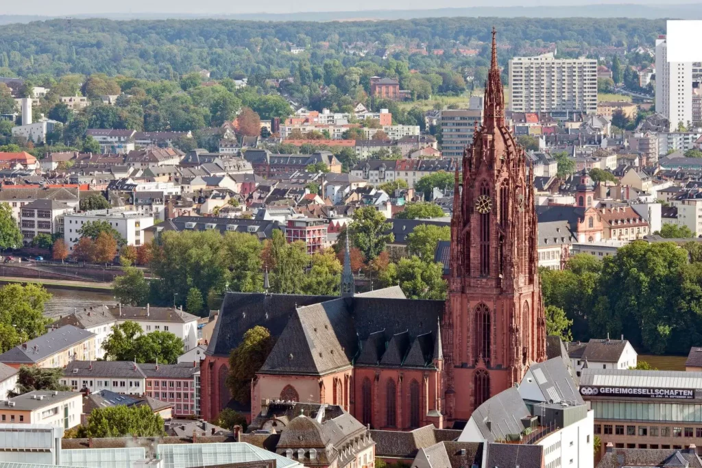biserica-sfantului-bartolomeu-din-frankfurt-obiectiv-turistic-in-Germania-_1_